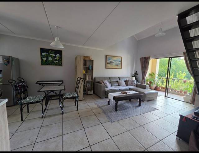 3 BEDROOM TOWNHOUSE FOR SALE IN SUNNINGHILL